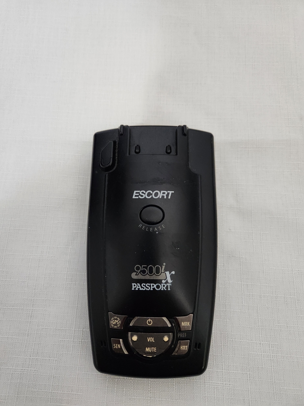 Passport Escort 9500iX Radar Detector Black- Needs Power Cord
